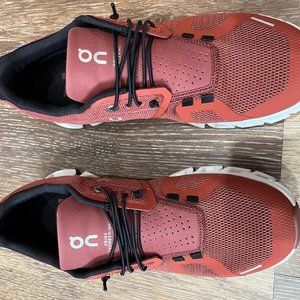 Women's On Cloud running shoes - worn once